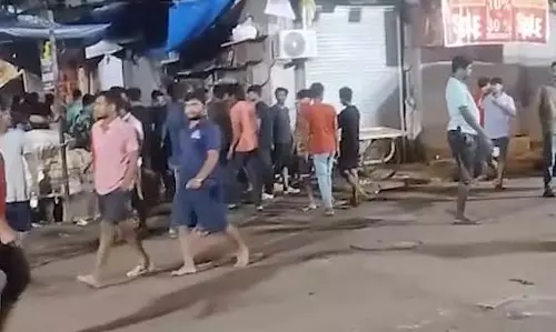 बड़ा हादसा: 22 फीट ऊंची गणपति प्रतिमा गिरी, 2 की मौत-5 घायल