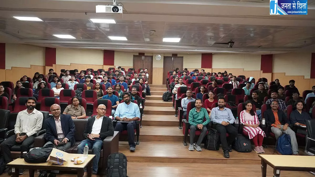 IIT इंदौर में ओपन हाउस, सतीश अग्रवाल ने छात्रों को दिए करियर टिप्स IIT इंदौर में ओपन हाउस, सतीश अग्रवाल ने छात्रों को दिए करियर टिप्स