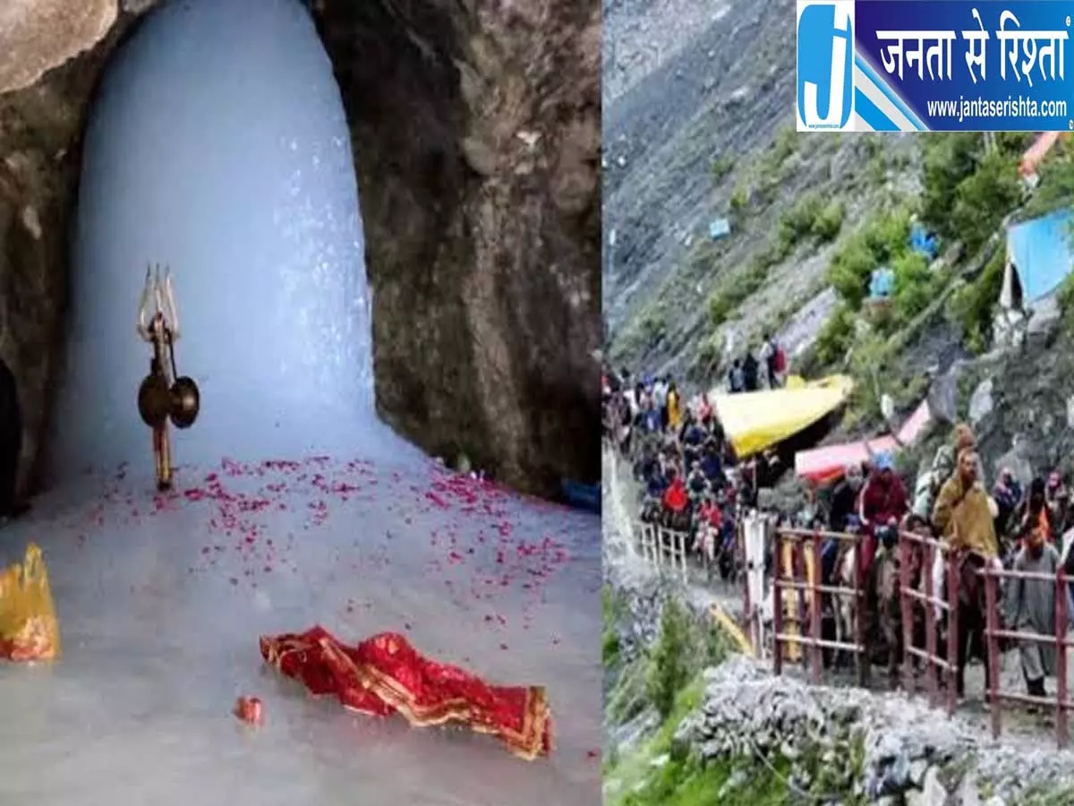 देहरादून में 20 कुंतल बर्फ से बने बाबा बर्फानी, दर्शन को उमड़े भक्त देहरादून में 20 कुंतल बर्फ से बने बाबा बर्फानी, दर्शन को उमड़े भक्त