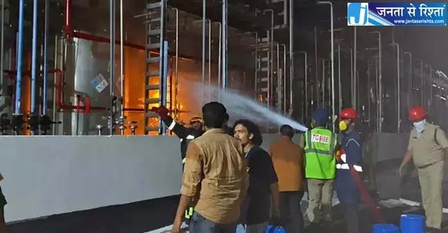 यादाद्री: हेज़ेलो फार्मा ब्लास्ट में 2 की मौत यादाद्री: हेज़ेलो फार्मा ब्लास्ट में 2 की मौत