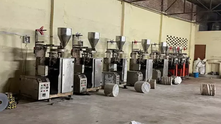CGST की बड़ी कार्रवाई: 160 करोड़ की टैक्स चोरी का भंडाफोड़ CGST की बड़ी कार्रवाई: 160 करोड़ की टैक्स चोरी का भंडाफोड़