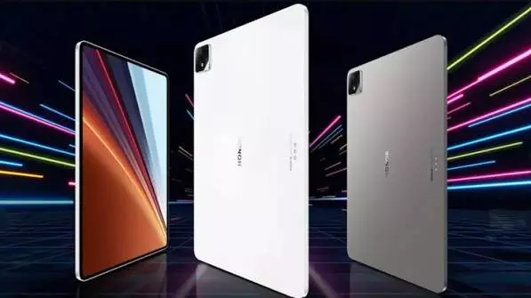 10,100 mAh बैटरी, दो फ्रंट कैमरा वाला टैबलेट Honor Pad X10 Pro Max हुआ लॉन्च 10,100 mAh बैटरी, दो फ्रंट कैमरा वाला टैबलेट Honor Pad X10 Pro Max हुआ लॉन्च