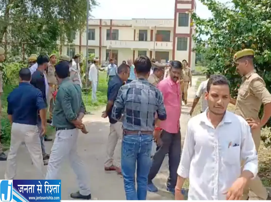 पानी की मांग को लेकर हॉस्टल में बंद हुए छात्र सीतापुर में प्रदर्शन तेज पानी की मांग को लेकर हॉस्टल में बंद हुए छात्र सीतापुर में प्रदर्शन तेज