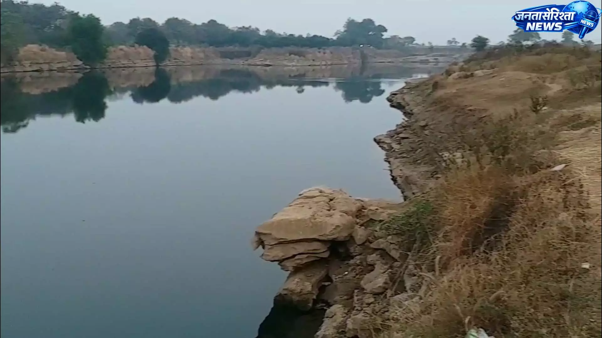 नवा रायपुर के ब्लू वाटर खदान पर लगेगी रोक, मंत्री ने किया बड़ा ऐलान नवा रायपुर के ब्लू वाटर खदान पर लगेगी रोक, मंत्री ने किया बड़ा ऐलान