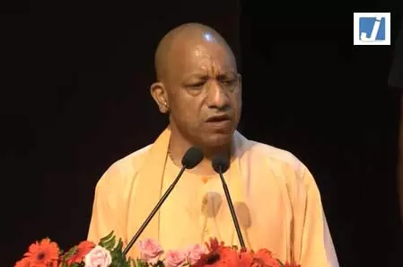 रक्षाबंधन पर महिलाओं को सीएम योगी का तोहफा, 27-28 अगस्त को बस में फ्री सफर कर सकेंगी महिलाएं रक्षाबंधन पर महिलाओं को सीएम योगी का तोहफा, 27-28 अगस्त को बस में फ्री सफर कर सकेंगी महिलाएं