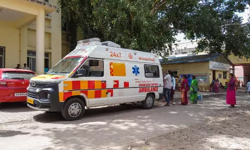 फरीदाबाद कोर्ट के रेस्ट रूम की खिड़की से नाबालिग कूदा फरीदाबाद कोर्ट के रेस्ट रूम की खिड़की से नाबालिग कूदा