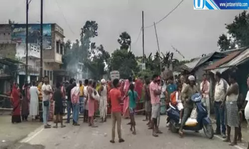 बिजली संकट से परेशान लोगों ने रोकी रफ्तार भोजपुर में सड़क पर उतरे ग्रामीण