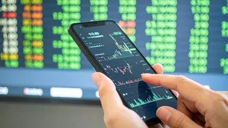 GDP और कॉर्पोरेट अर्निंग्स में सुधार: विदेशी निवेशकों ने फिर लगाया दांव