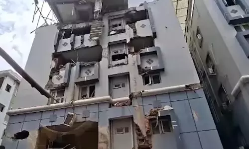 Telangana: अंजैया नगर में इमारत गिरने के मामले में बिल्डरों पर आपराधिक केस चल सकता है