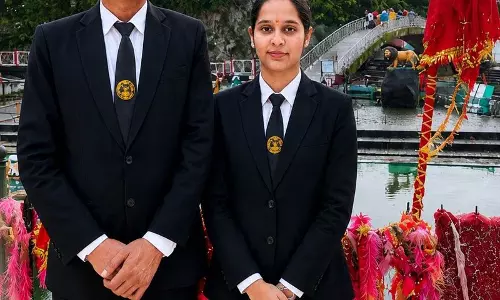 Palampur पिता बेटी ने LLB में रचा इतिहास Palampur पिता बेटी ने LLB में रचा इतिहास