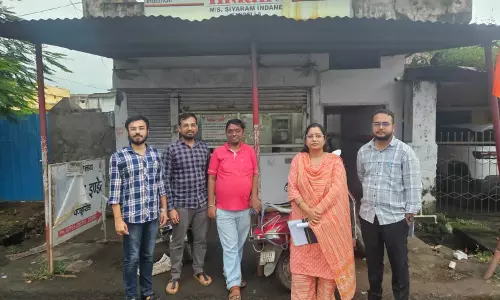 खाद्य विभाग ने कसा शिकंजा, गैस एजेंसी के गोदाम पर मारा छापा, इतने सिलेंडर जब्त