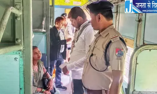 सलेमपुर-बरहज रेलखंड में विशेष टिकट जांच, 107 यात्री पकड़े गए