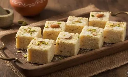 होममेड कलाकंद: घर पर बनाएं एकदम दानेदार और टेस्टी मिठाई