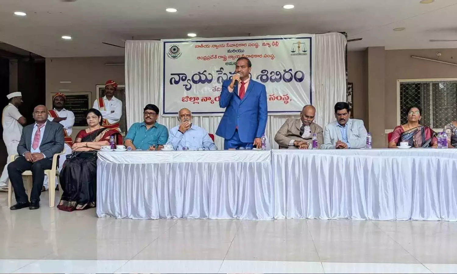 Andhra: विशाखापत्तनम DLSA ने कानूनी जागरूकता सत्र आयोजित किया Andhra: विशाखापत्तनम DLSA ने कानूनी जागरूकता सत्र आयोजित किया