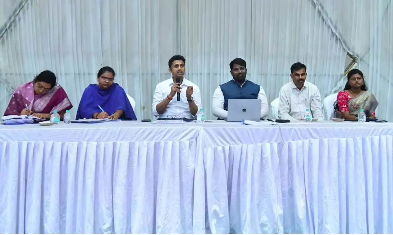 Andhra: ज़मीन के दोबारा सर्वे के काम में क्वालिटी और पारदर्शिता बनाए रखें