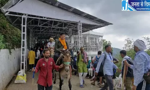 मां वैष्णो देवी यात्रा सुचारु, हेलीकॉप्टर सेवा का मिला लाभ मां वैष्णो देवी यात्रा सुचारु, हेलीकॉप्टर सेवा का मिला लाभ