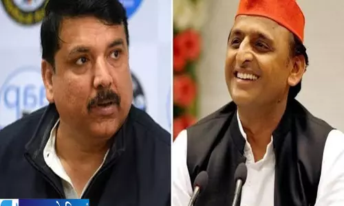 अखिलेश संजय सिंह मुलाकात के मायने तलाशे जा रहे अडानी संग डीके की बैठक भी चर्चा में अखिलेश संजय सिंह मुलाकात के मायने तलाशे जा रहे अडानी संग डीके की बैठक भी चर्चा में