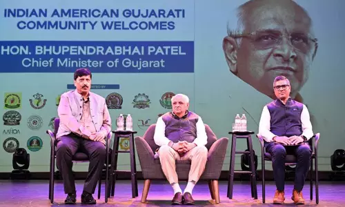 गुजरात सीएम ने प्रवासियों से विकास में जुड़ने की अपील की