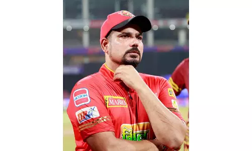 कर्ण शर्मा ने क्रिकेट के सभी फॉर्मेट से लिया संन्यास कर्ण शर्मा ने क्रिकेट के सभी फॉर्मेट से लिया संन्यास
