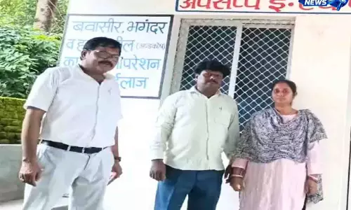 सरकारी शिक्षक बना डॉक्टर, पत्नी के साथ चला रहा था दो अवैध क्लीनिक