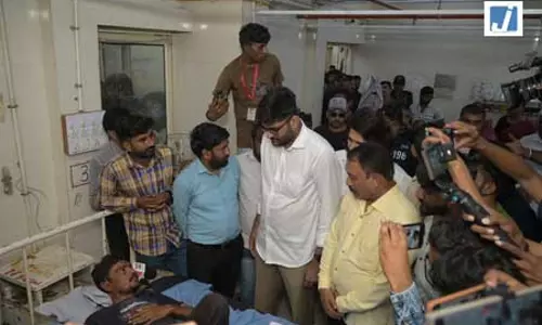 गुजरात में जहरीली शराब त्रासदी में दो और लोगों की मौत, मृतकों की संख्या 13 हुई
