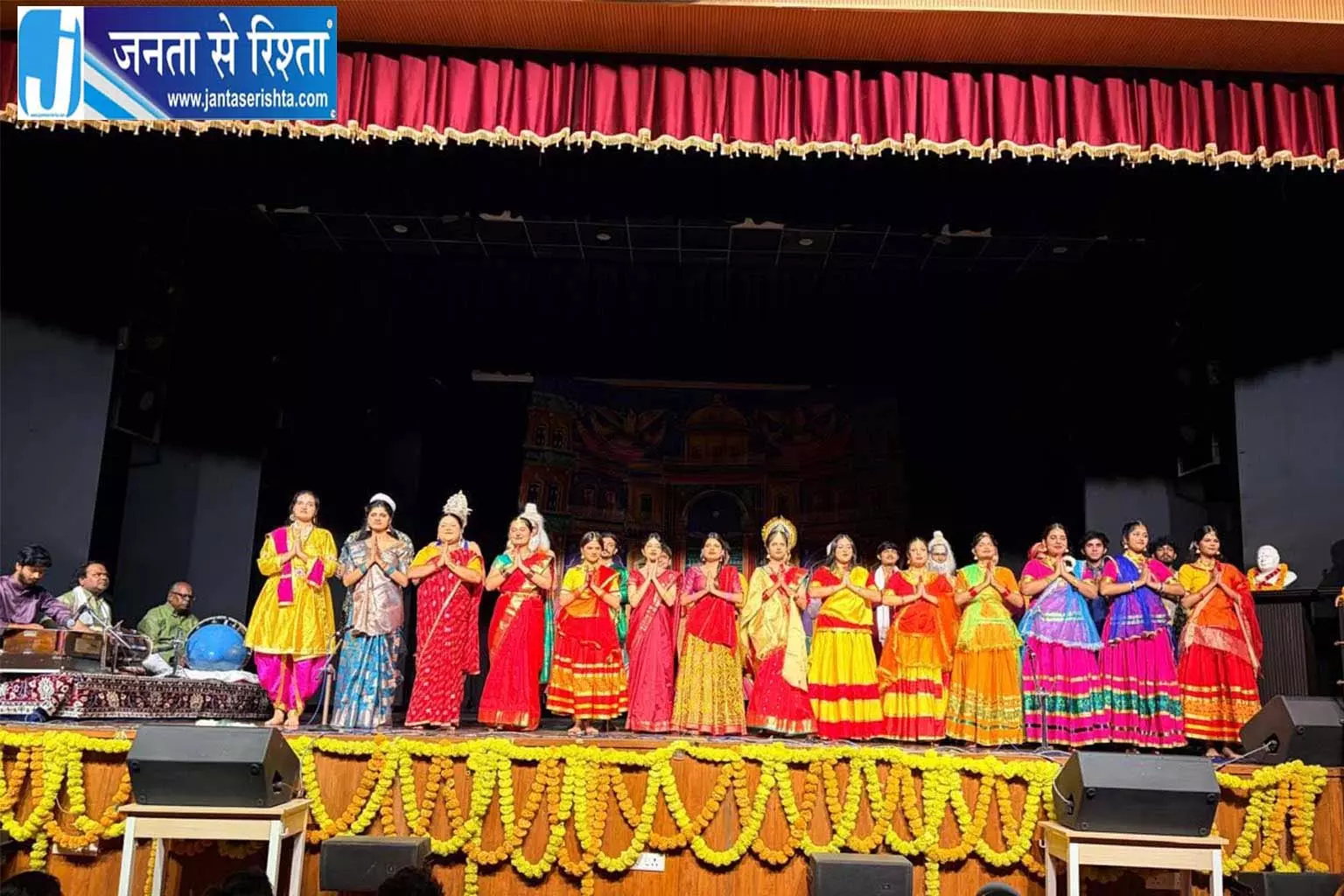BHU में फिर सजा ‘सत्य हरिश्चंद्र’ का मंच, लोकनाट्य परंपरा को सलाम BHU में फिर सजा ‘सत्य हरिश्चंद्र’ का मंच, लोकनाट्य परंपरा को सलाम