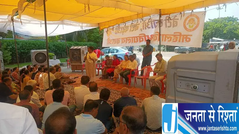 बजट जारी होते ही Sonipat यूनिवर्सिटी में प्रदर्शन खत्म बजट जारी होते ही Sonipat यूनिवर्सिटी में प्रदर्शन खत्म