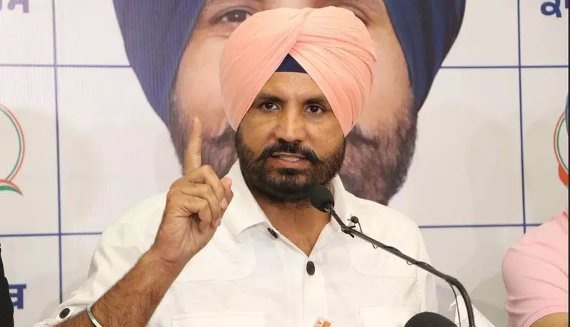 Punjab में नशे पर सियासी वार Punjab में नशे पर सियासी वार