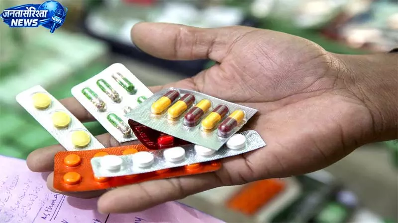 हिमाचल के 65 उद्योगों में बनी 82 दवाओं के सैंपल फेल हिमाचल के 65 उद्योगों में बनी 82 दवाओं के सैंपल फेल