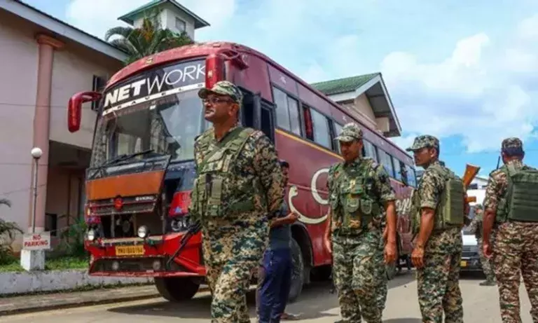 इम्फाल-दीमापुर-गुवाहाटी बस सेवा फिर से शुरू, यात्रियों का सफर होगा अब आसान इम्फाल-दीमापुर-गुवाहाटी बस सेवा फिर से शुरू, यात्रियों का सफर होगा अब आसान