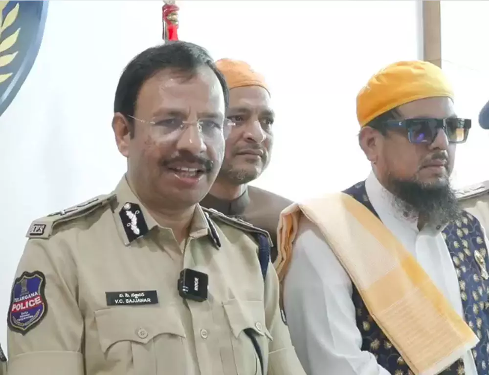 मिलाद-उन-नबी पर हैदराबाद में सुरक्षा पुख्ता, पुलिस की अपील जारी मिलाद-उन-नबी पर हैदराबाद में सुरक्षा पुख्ता, पुलिस की अपील जारी