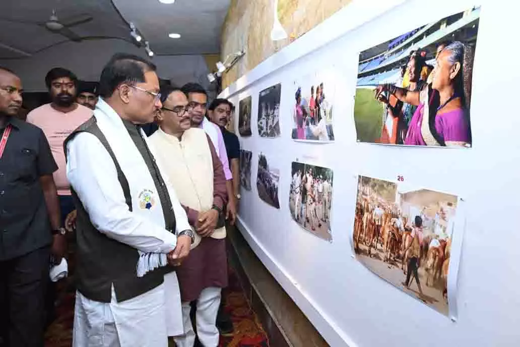 मुख्यमंत्री विष्णुदेव साय ‘दृश्य संवाद 2026’ के समापन समारोह में हुए शामिल मुख्यमंत्री विष्णुदेव साय ‘दृश्य संवाद 2026’ के समापन समारोह में हुए शामिल
