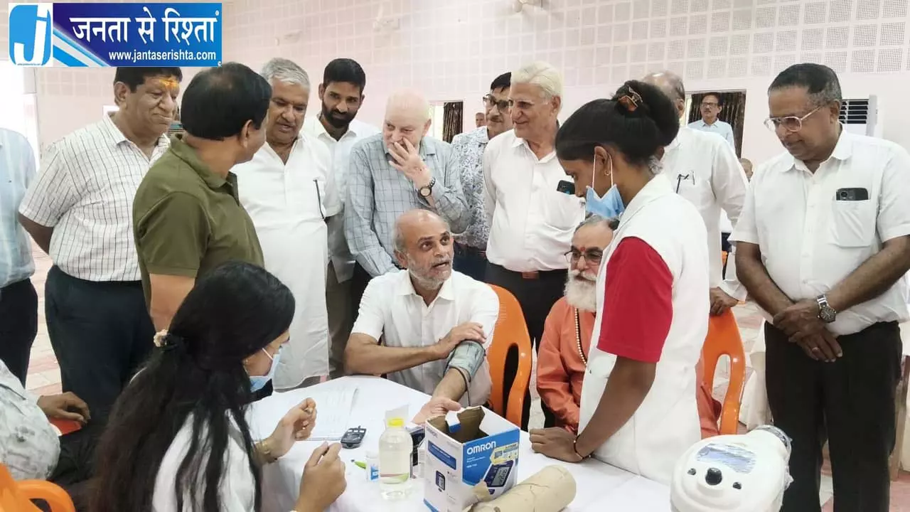 हरि शेवा में सेवा की मिसाल, नि:शुल्क स्वास्थ्य शिविर आयोजित, उमड़ी लोगों की भीड़ हरि शेवा में सेवा की मिसाल, नि:शुल्क स्वास्थ्य शिविर आयोजित, उमड़ी लोगों की भीड़