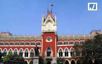 कलकत्ता हाई कोर्ट ने कोलकाता में अवैध निर्माण को गिराने पर लगाई रोक कलकत्ता हाई कोर्ट ने कोलकाता में अवैध निर्माण को गिराने पर लगाई रोक