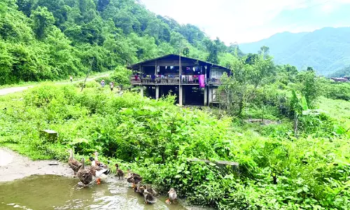 नक्शे मायने रखते हैं, लेकिन लोग ज़्यादा मायने रखते