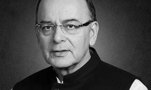 पूर्व केंद्रीय वित्त मंत्री अरुण जेटली की पुण्यतिथि पर नितिन गडकरी और सीएम योगी समेत कई नेताओं ने दी श्रद्धांजलि पूर्व केंद्रीय वित्त मंत्री अरुण जेटली की पुण्यतिथि पर नितिन गडकरी और सीएम योगी समेत कई नेताओं ने दी श्रद्धांजलि
