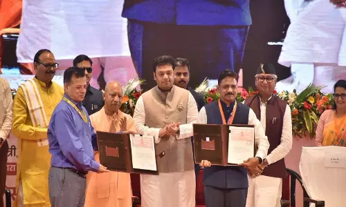 योगी सरकार का बड़ा तोहफा, रसोइया बहनों का बढ़ा मानदेय