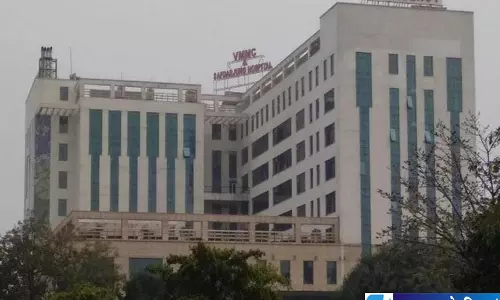 Delhi सफदरजंग अस्पताल में पहली रोबोटिक घुटने की सर्जरी Delhi सफदरजंग अस्पताल में पहली रोबोटिक घुटने की सर्जरी