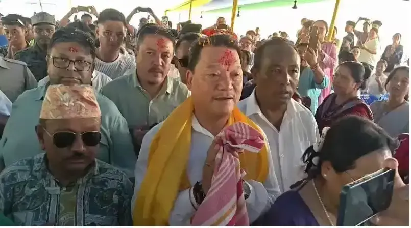 Siliguri: पहाड़ के मुद्दे पर बिमल गुरुंग आशावान, स्थायी समाधान की जताई उम्मीद Siliguri: पहाड़ के मुद्दे पर बिमल गुरुंग आशावान, स्थायी समाधान की जताई उम्मीद
