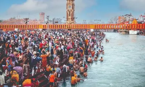 Mumbai: श्रद्धालुओं की सुविधा पर फोकस, नासिक कुंभ को लेकर रेलवे सक्रिय Mumbai: श्रद्धालुओं की सुविधा पर फोकस, नासिक कुंभ को लेकर रेलवे सक्रिय