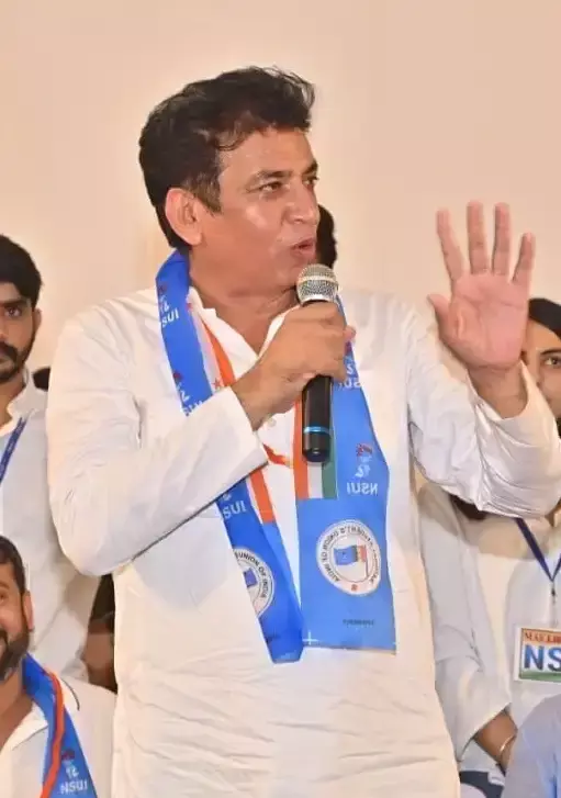 New Delhi: महंगी चीनी को लेकर देवेंद्र यादव ने जताई चिंता, सरकार पर साधा निशाना New Delhi: महंगी चीनी को लेकर देवेंद्र यादव ने जताई चिंता, सरकार पर साधा निशाना