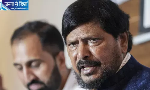 आरक्षण विरोधियों पर देशद्रोह का केस हो: रामदास अठावले