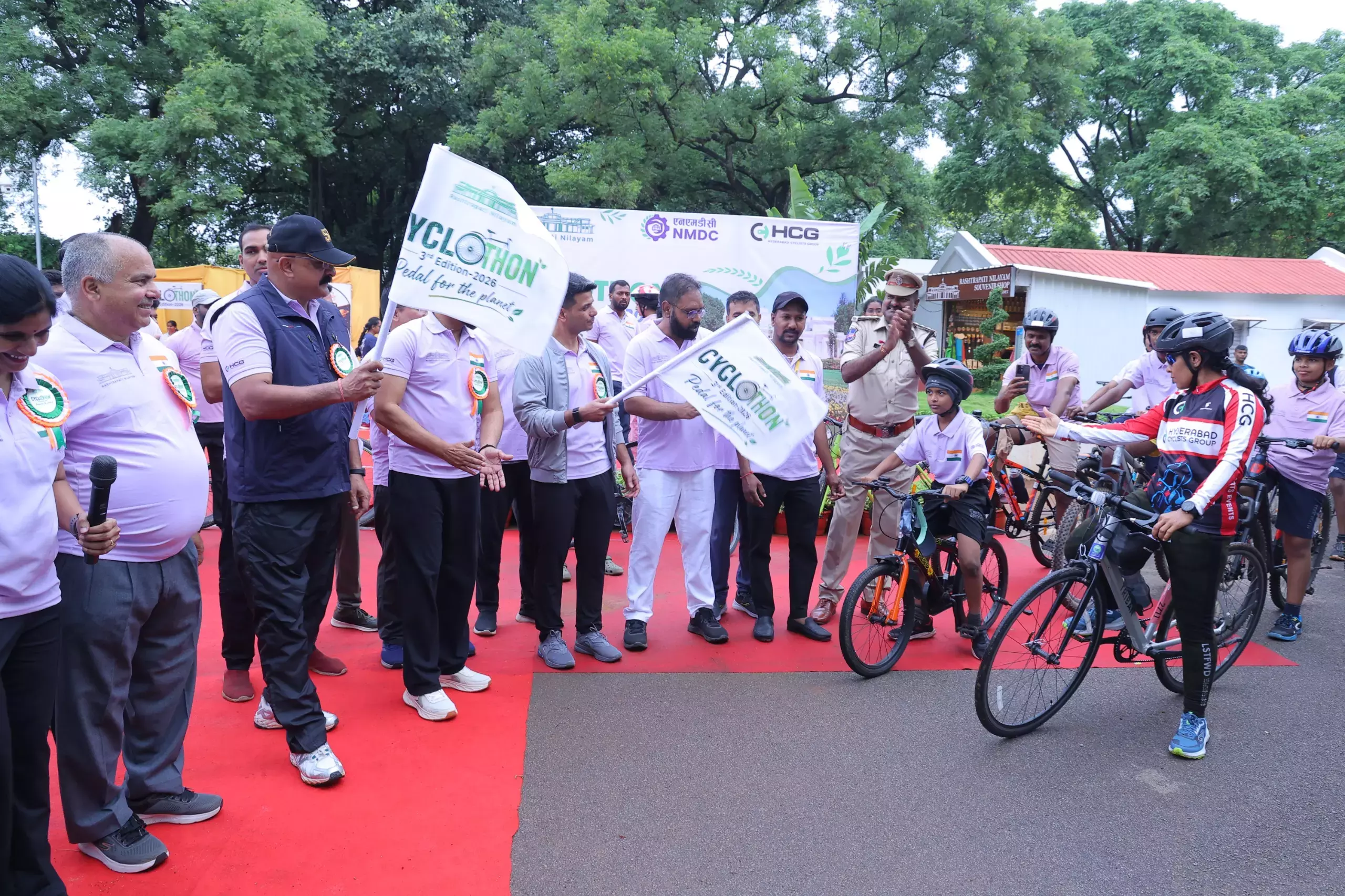 अंतरिक्ष यात्री ने राष्ट्रीय अंतरिक्ष दिवस पर ग्रह को प्राथमिकता देने वाला नज़रिया अपनाने का आग्रह किया