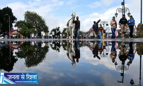 Himachal में 121 सड़कें बंद; बारिश जारी रहने की संभावना Himachal में 121 सड़कें बंद; बारिश जारी रहने की संभावना