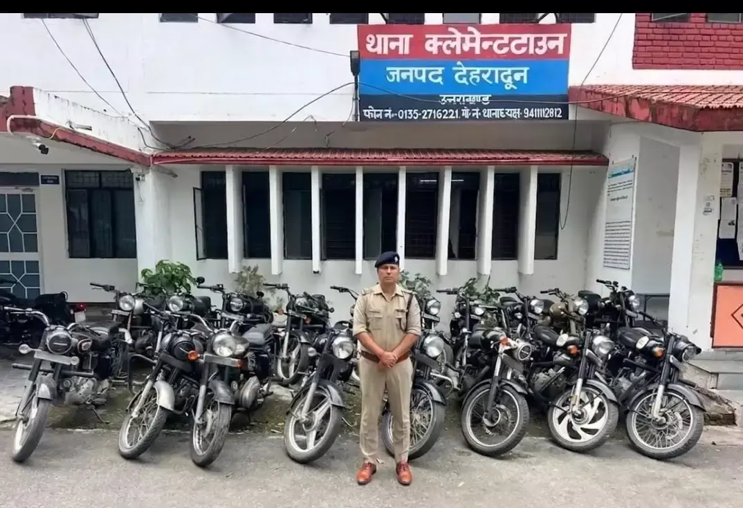 Dehradun: नियम तोड़ने वाले वाहन चालकों पर दून पुलिस की कार्रवाई, क्लेमेनटाउन में अभियान Dehradun: नियम तोड़ने वाले वाहन चालकों पर दून पुलिस की कार्रवाई, क्लेमेनटाउन में अभियान