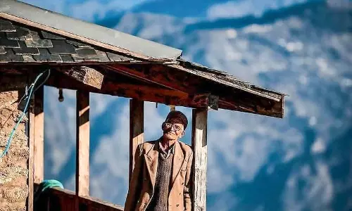 हिमालयी गांव में परंपरा से बढ़ता पर्यटन