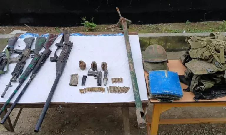 Manipur: हथियारों का जखीरा बरामद, 3 उग्रवादी और 1 रंगदार गिरफ्तार