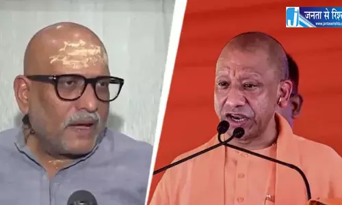 अयोध्या में मछली विवाद पर गरमाई सियासत, योगी के बयान से घिरी कांग्रेस अयोध्या में मछली विवाद पर गरमाई सियासत, योगी के बयान से घिरी कांग्रेस