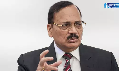 छात्र प्रदर्शन में यौन उत्पीड़न पर SC सख्त, जांच समिति को जल्द रिपोर्ट के निर्देश छात्र प्रदर्शन में यौन उत्पीड़न पर SC सख्त, जांच समिति को जल्द रिपोर्ट के निर्देश