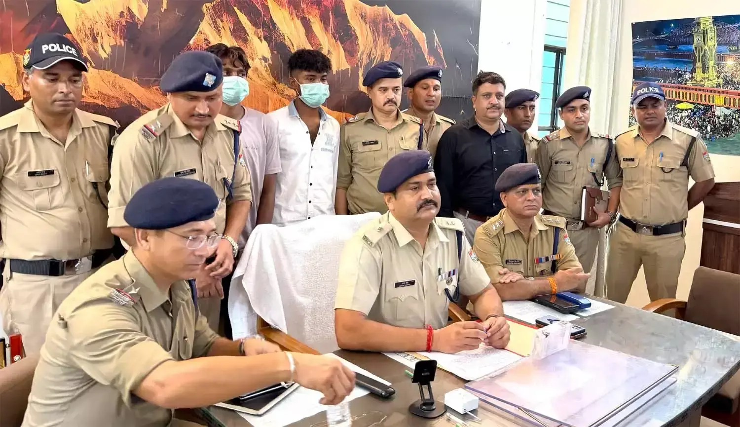 Haridwar: कांवड़ की भीड़ में चेन स्नेचिंग करने वाले दो बदमाश गिरफ्तार, चेन बरामद